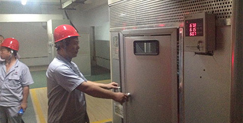 低壓電力電容器出現故障 低壓電力電容器出現故障