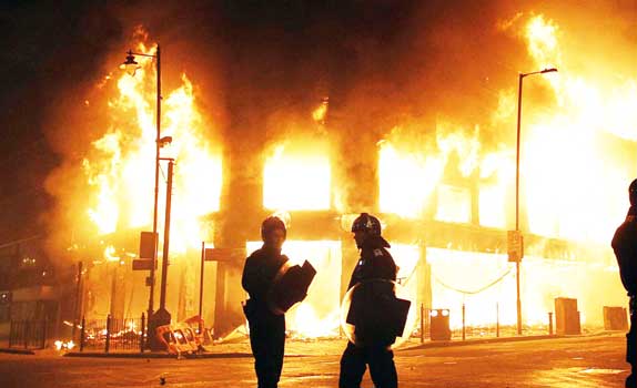 著火事故現場