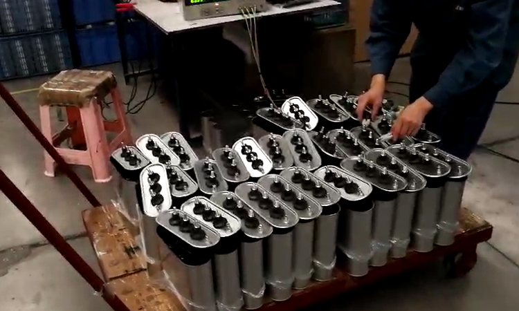 針對(duì)并聯(lián)電容器的安裝環(huán)境有何要求