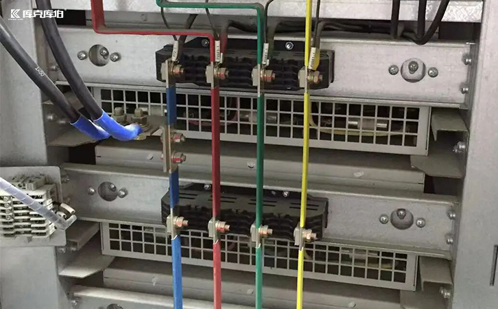 svg動(dòng)態(tài)無(wú)功補(bǔ)償裝置