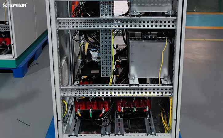 無功補(bǔ)償裝置