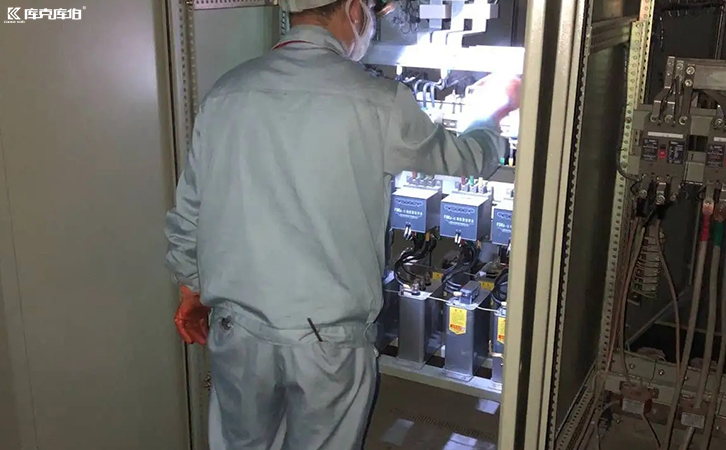 電力電容器