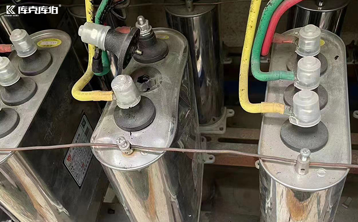 低壓電力電容器