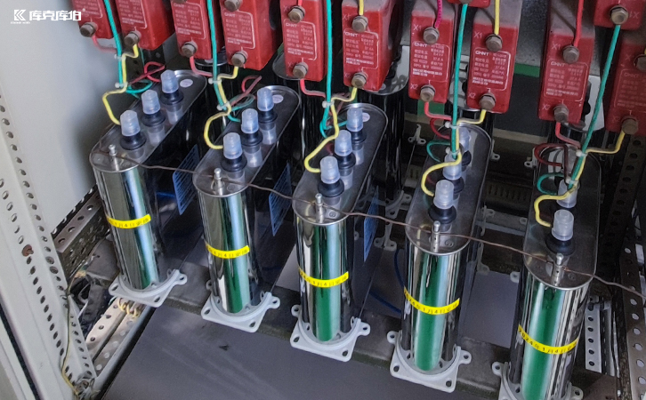 低壓電力電容器