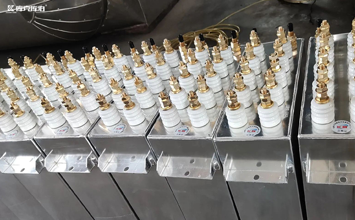 中頻礦熱爐電容器